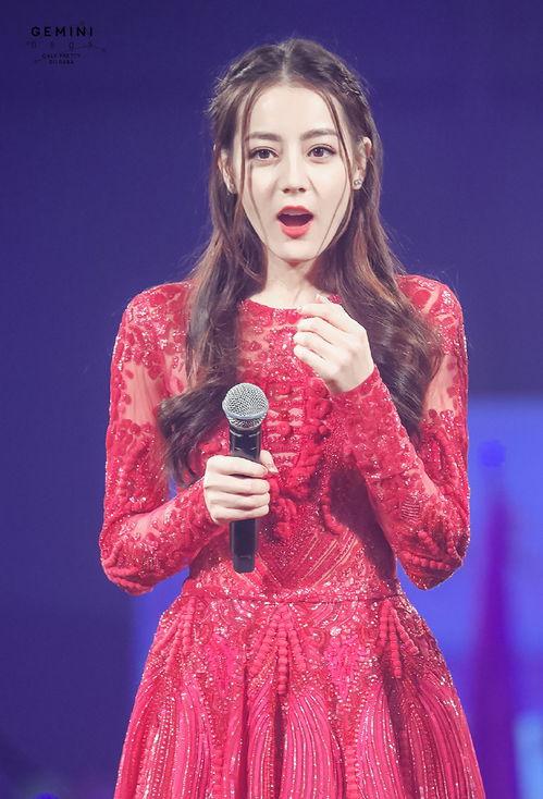 迪丽热巴的照片.