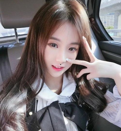 快手网红王乐乐身高,身高揭秘，揭秘网红背后的故事